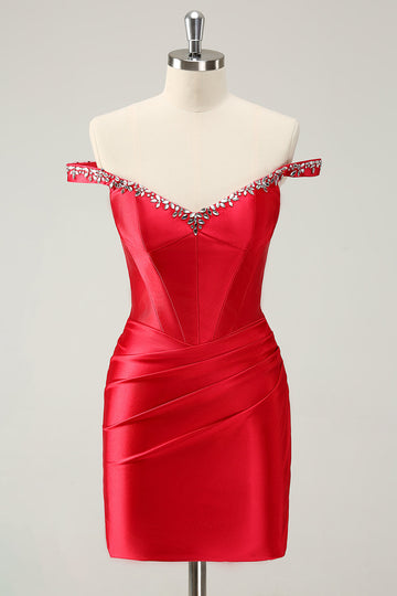 Vestido de satén ajustado con hombros descubiertos con cuentas rojas brillantes